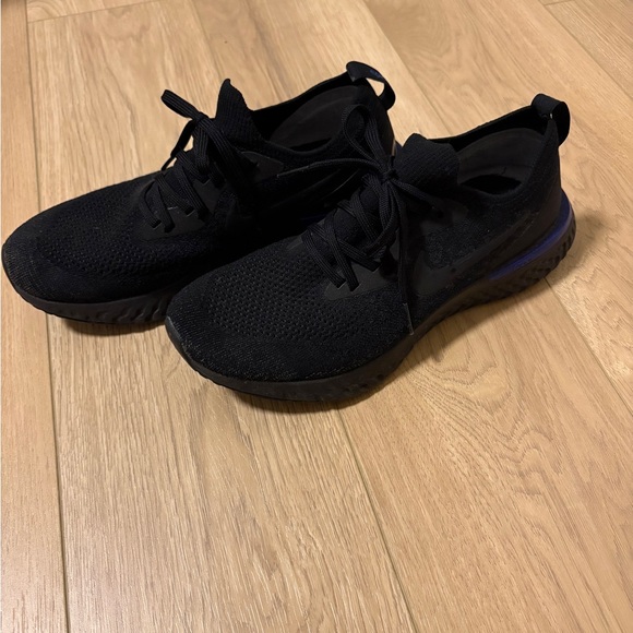 Nike Black and Purple Athletic Shoes - Picture 2 of 5